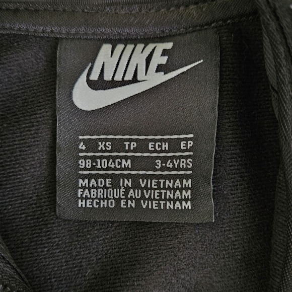 Nike Blk Full Zip Boy's Athletic Jacket Size 3-4 yrs - Picture 2 of 5